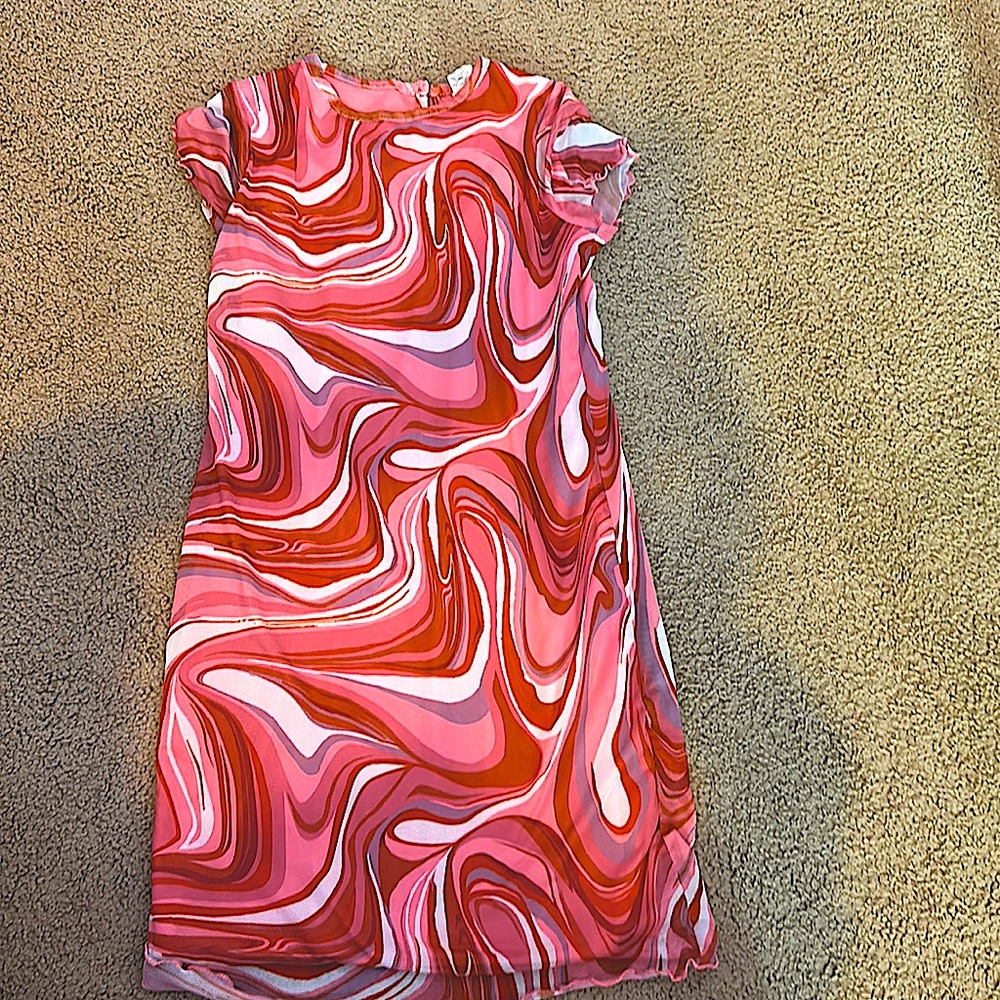 Very stretchy 70s vibe for semi casual events